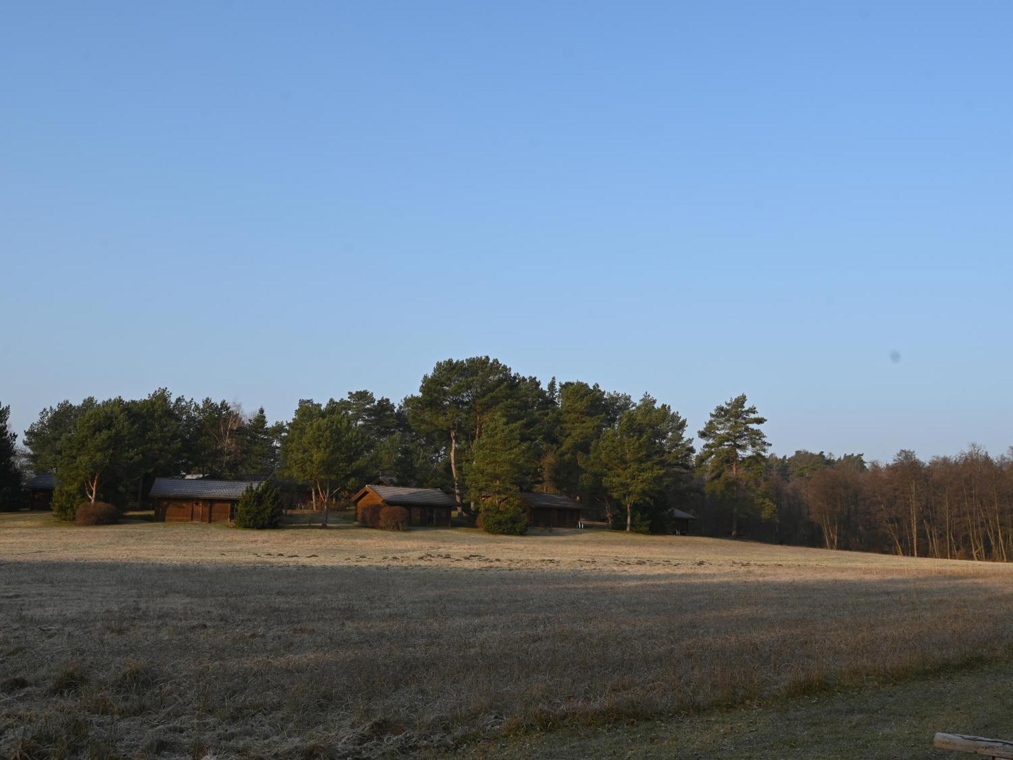 Ferienhaus-Park Brennickenswerder ลีเคน ภายนอก รูปภาพ