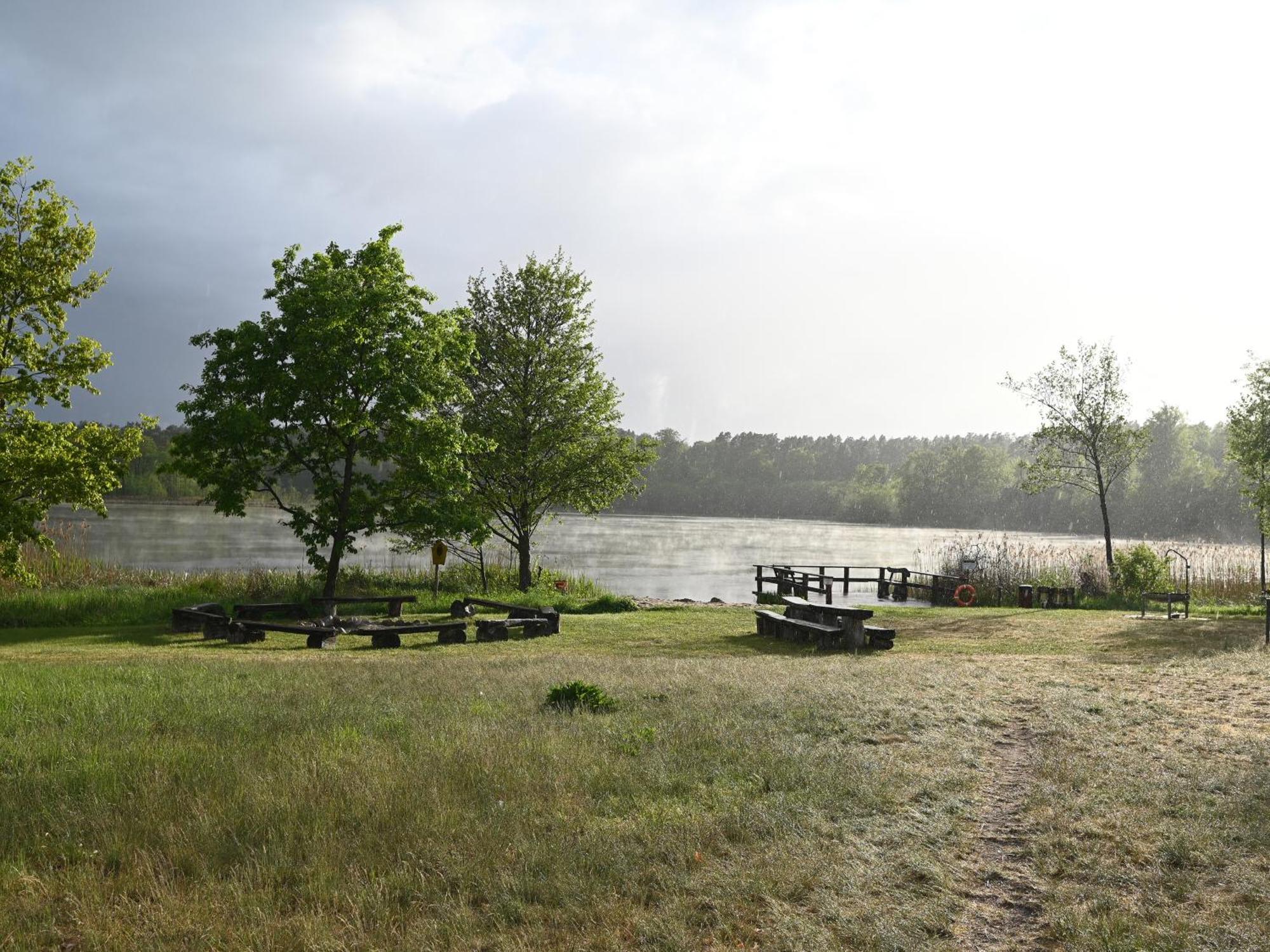 Ferienhaus-Park Brennickenswerder ลีเคน ภายนอก รูปภาพ